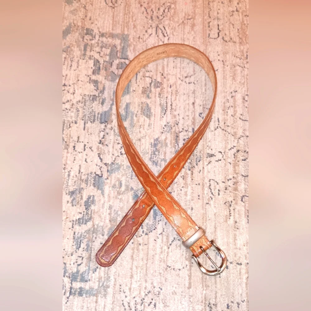 Vintage Brown Leather Tan Thread women's size Large Belt